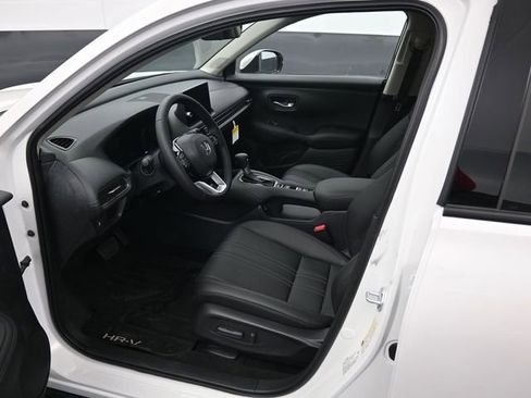 New 2026 Honda HR-V EX-L image 9