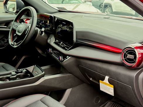 Used 2026 Chevrolet Equinox RS image 18