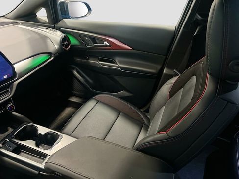 Used 2025 Chevrolet Equinox EV RS w/ Active Safety Package 3 image 21