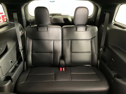 New 2026 Ford Explorer ST-Line w/ ST-Line Street Pack RWD image 17
