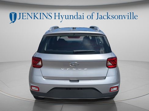 New 2026 Hyundai Venue SEL FWD image 4
