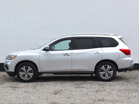 Used 2019 Nissan Pathfinder SL image 9