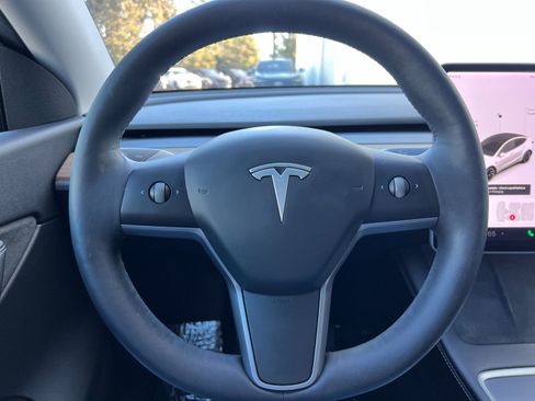 Used 2021 Tesla Model Y 2WD image 22