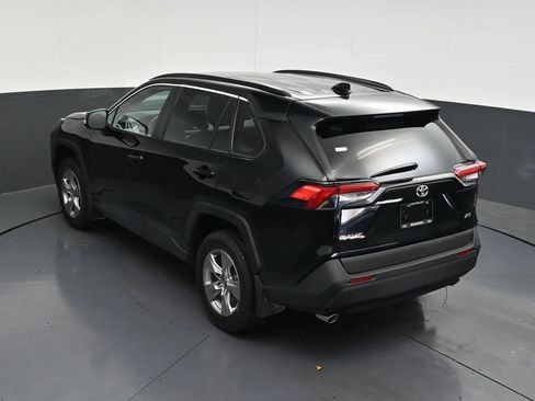 Used 2025 Toyota RAV4 XLE w/ Convenience Package FWD image 18
