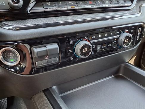 New 2025 Chevrolet Silverado 2500 ZR2 w/ Technology Package image 34