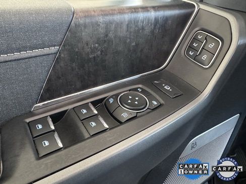 Used 2023 Ford F250 Lariat w/ Black Appearance Package image 11