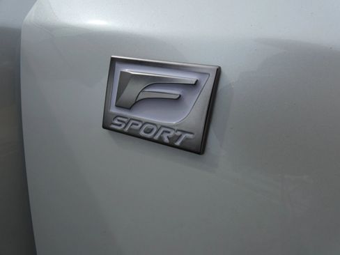 Used 2015 Lexus CT 200h image 85