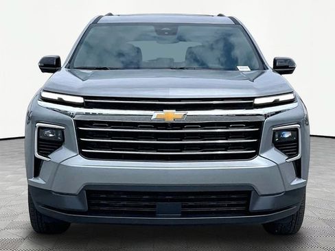 New 2027 Chevrolet Traverse LT w/ Sun and Wheel Package AWD/4WD image 2