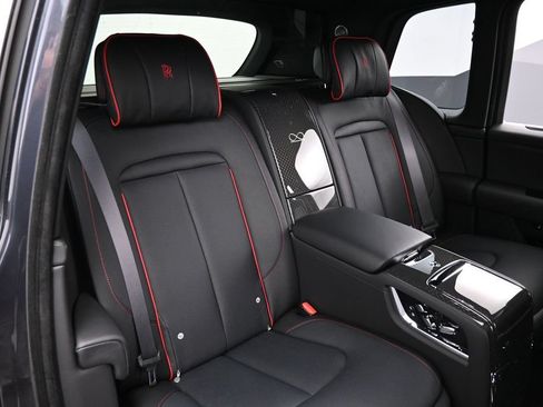 Certified 2024 Rolls-Royce Cullinan Black Badge AWD/4WD image 29