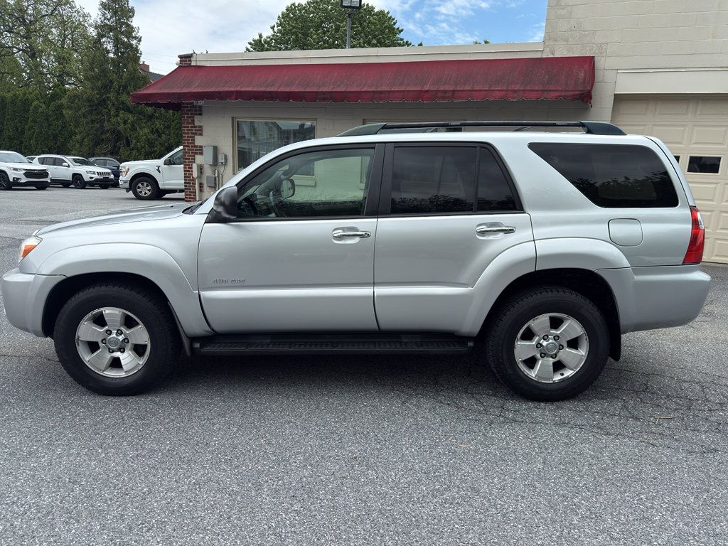 Used 2008 Toyota 4Runner SR5 AWD/4WD image 2