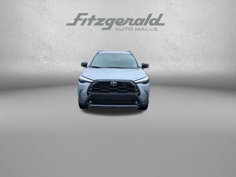 Used 2026 Toyota Corolla Cross XLE AWD/4WD image 3