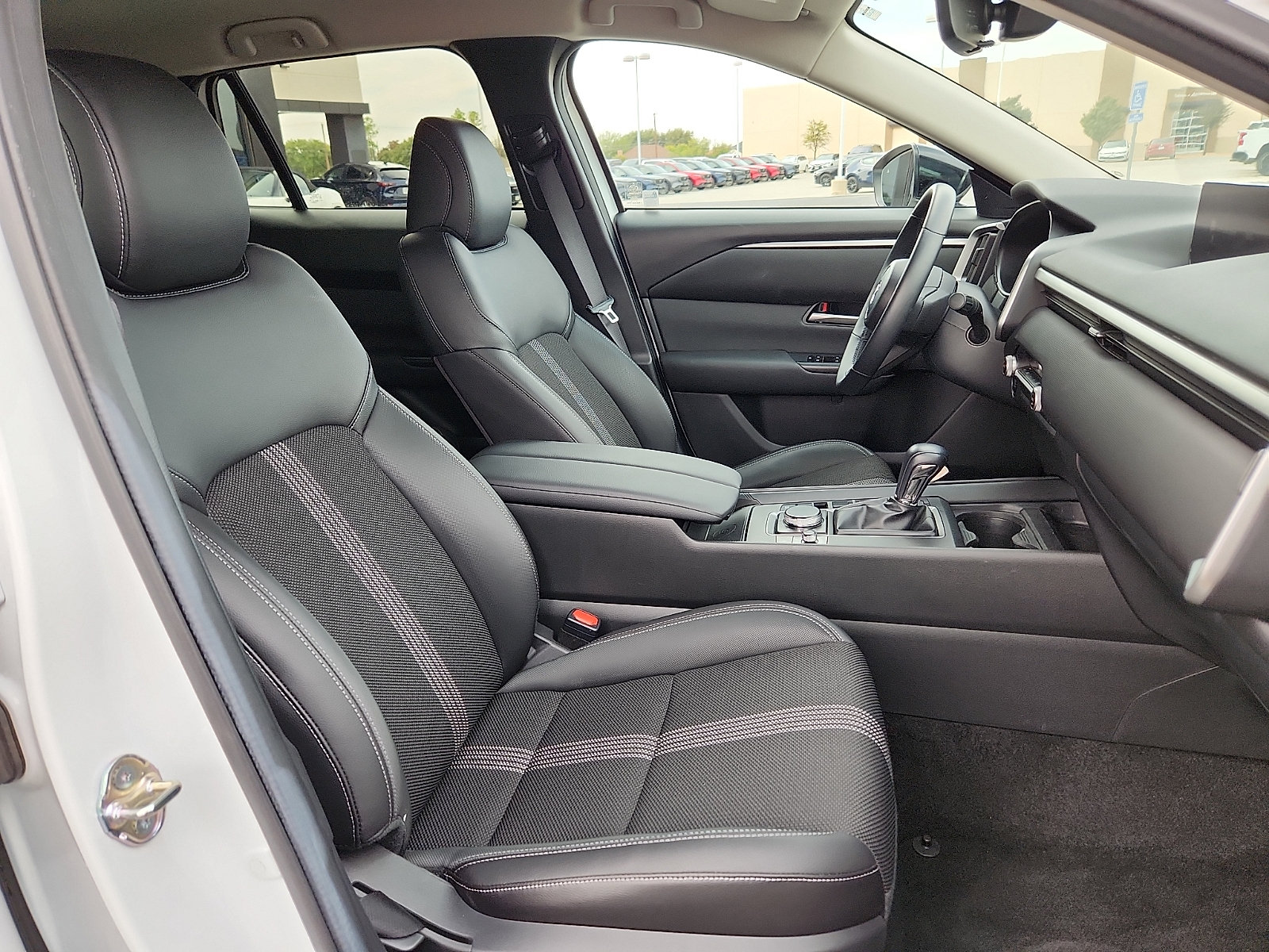 Used 2026 MAZDA CX-50 AWD 2.5 S w/ Cargo Package image 14