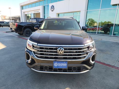 New 2026 Volkswagen Atlas SE image 2