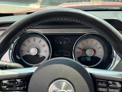 Used 2010 Ford Mustang Premium RWD image 23