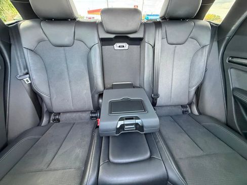 Used 2022 Audi SQ5 Premium Plus image 18