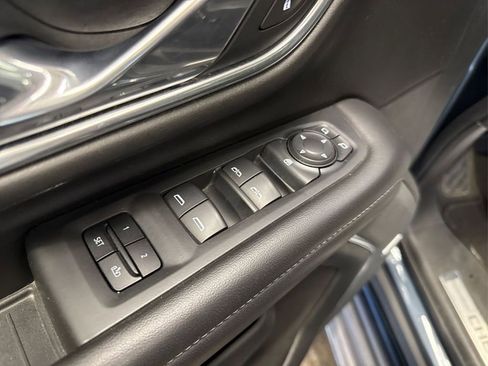 Used 2021 Chevrolet Tahoe LT image 36