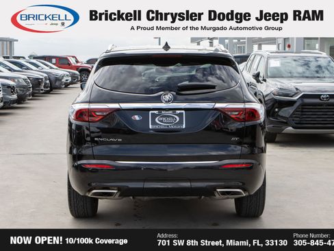 Used 2024 Buick Enclave Essence w/ Sport Touring Edition image 6