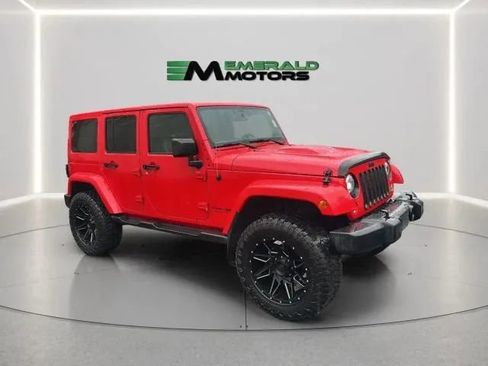 Used 2018 Jeep Wrangler Unlimited Sahara w/ Max Tow Package AWD/4WD image 1