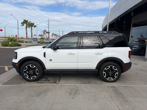 Used 2024 Ford Bronco Sport Outer Banks AWD/4WD image 2