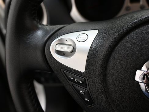 Used 2017 Nissan Juke SV image 25