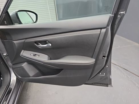 Used 2024 Nissan Sentra SV image 47