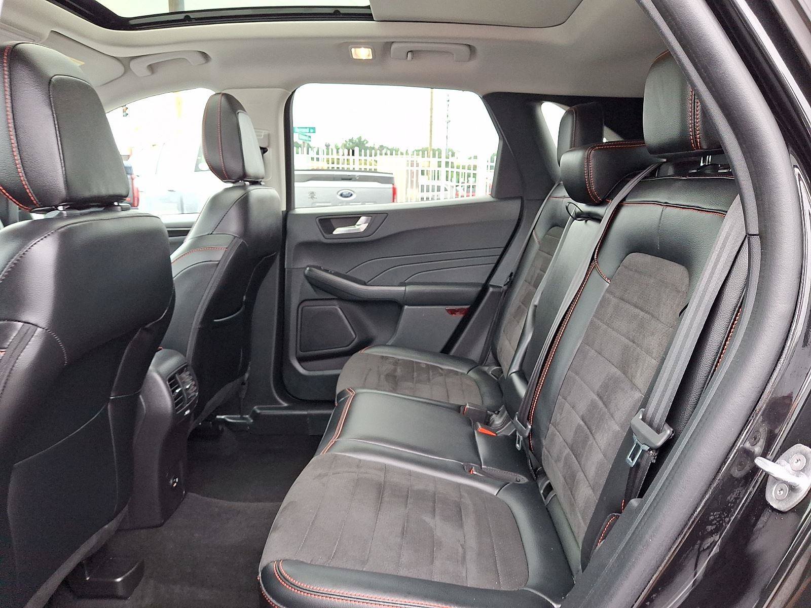 Certified 2022 Ford Escape SEL w/ SEL Stealth AWD Package image 13