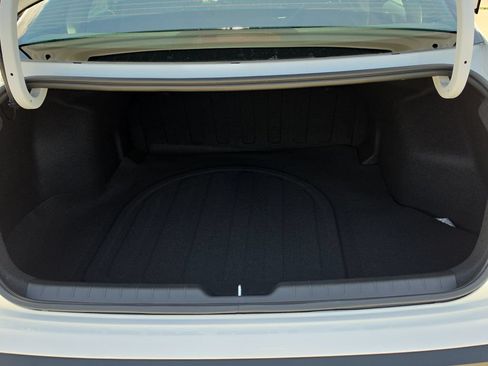 New 2026 Kia K4 FWD image 10