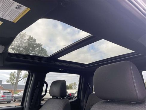 Certified 2022 Ford F150 XLT w/ Equipment Group 301A Mid image 18