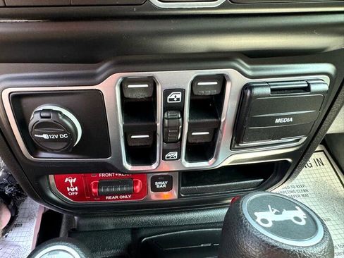 Used 2020 Jeep Wrangler Unlimited Rubicon image 24