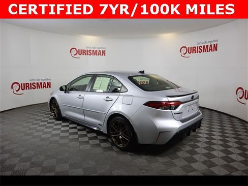 Used 2024 Toyota Corolla SE w/ Convenience Package image 8