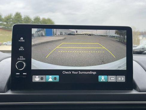 Used 2025 Honda Pilot Elite image 47