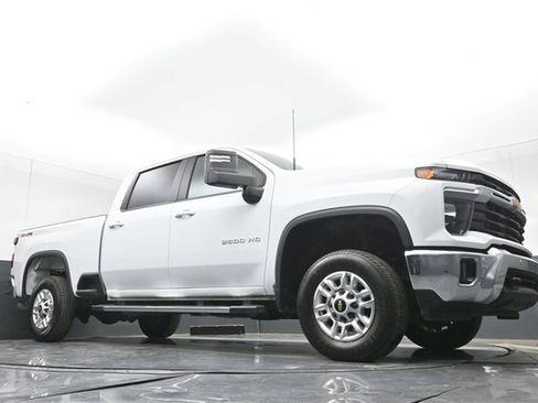 Certified 2025 Chevrolet Silverado 2500 LT w/ Safety Package image 41