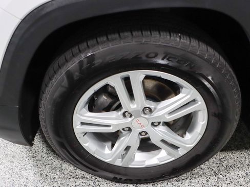 Used 2019 GMC Terrain SLE w/ Driver Convenience Package image 11