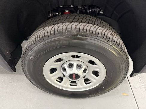 New 2026 GMC Sierra 2500 Pro image 4