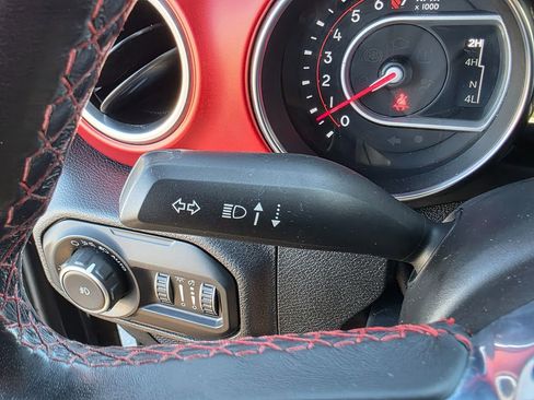 Used 2020 Jeep Wrangler Unlimited Rubicon image 45