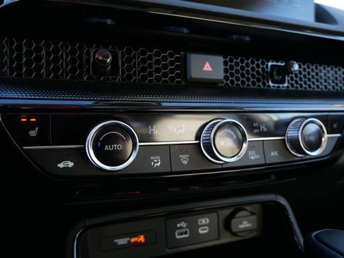 Used 2025 Honda CR-V EX-L image 31