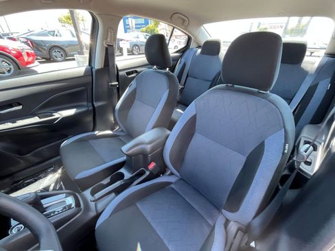 Used 2025 Nissan Versa SV FWD image 27