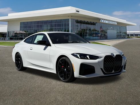 New 2026 BMW 430i Coupe w/ M Sport Package image 2
