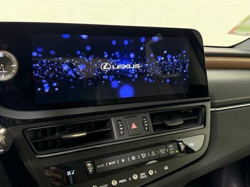 New 2025 Lexus ES 350 w/ Premium Package image 16