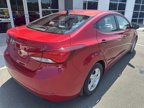 Used 2015 Hyundai Elantra SE FWD image 8