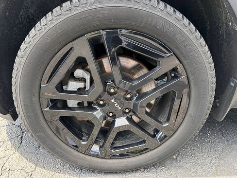 Used 2023 Kia Telluride EX X-Line AWD/4WD image 10
