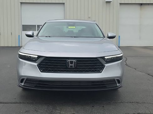Used 2023 Honda Accord EX image 2