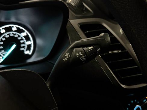 Used 2022 Ford Transit Connect XL FWD image 18
