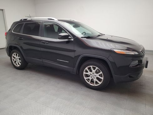 Used 2014 Jeep Cherokee Latitude w/ Cold Weather Group AWD/4WD image 11