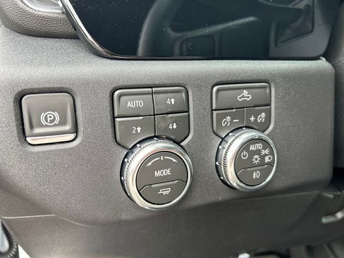 New 2026 GMC Sierra 1500 Elevation w/ X31 Off-Road Package AWD/4WD image 19