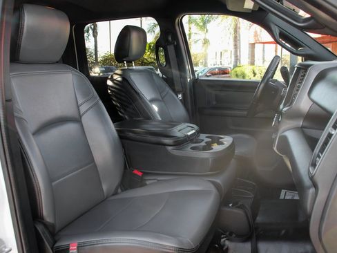 Used 2022 RAM 5500 Tradesman w/ Chrome Appearance Group image 35