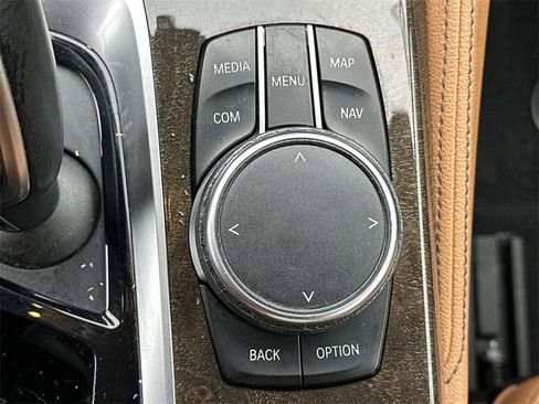 Used 2018 BMW 530i image 34