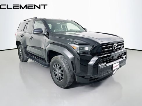 Used 2025 Toyota 4Runner SR5 AWD/4WD image 5