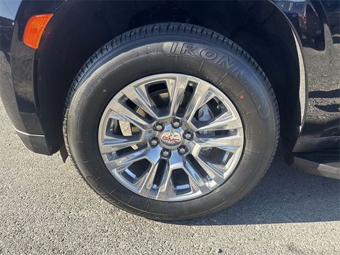 Used 2024 GMC Yukon Denali image 10