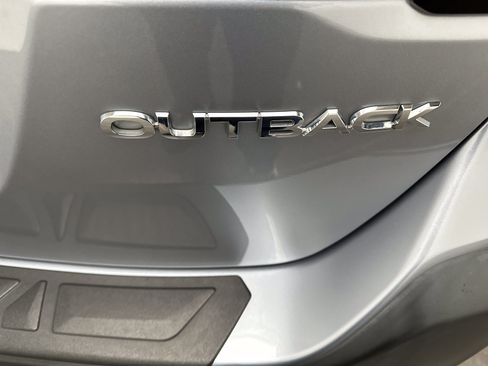 Used 2024 Subaru Outback Limited AWD/4WD image 11
